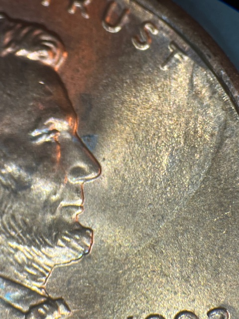 Lincoln-Memorial-Cent-1993--Hit-Before-Or-After-Minting-Process?